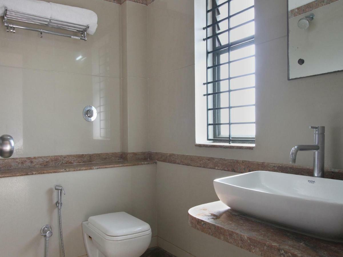 Oyo 19957 Annapoorna Castle Hotel Kadur Ngoại thất bức ảnh