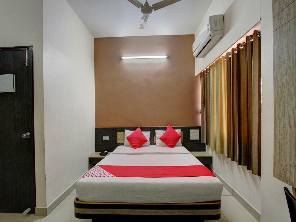 Oyo 19957 Annapoorna Castle Hotel Kadur Ngoại thất bức ảnh