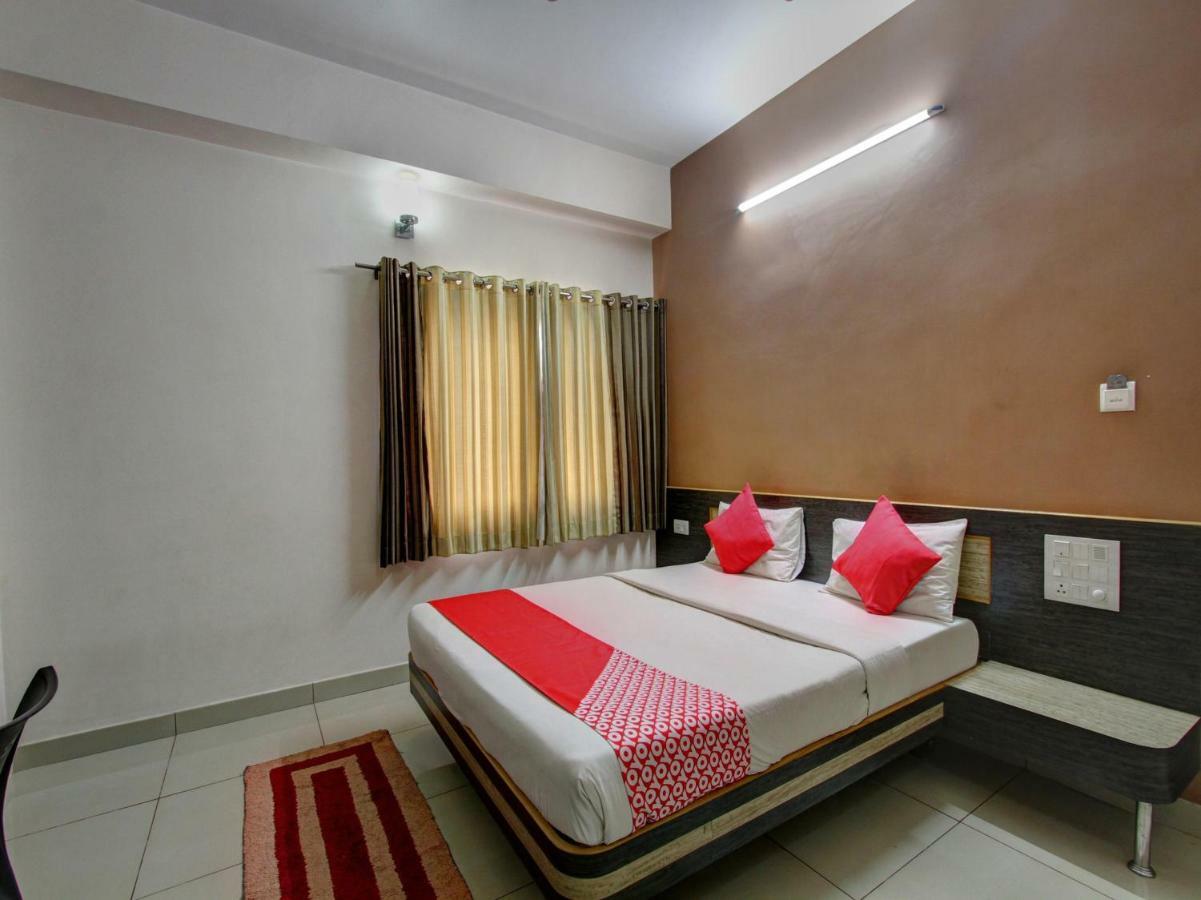 Oyo 19957 Annapoorna Castle Hotel Kadur Ngoại thất bức ảnh