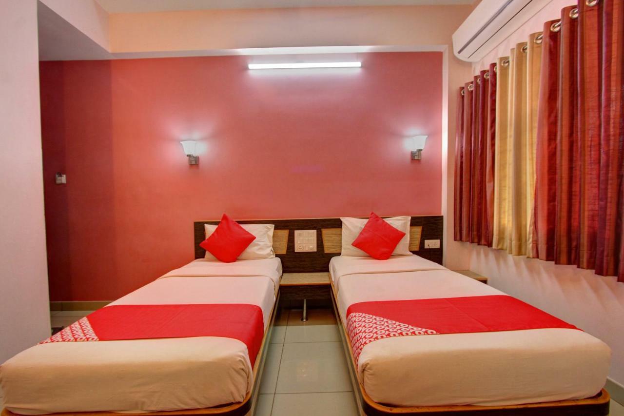 Oyo 19957 Annapoorna Castle Hotel Kadur Ngoại thất bức ảnh